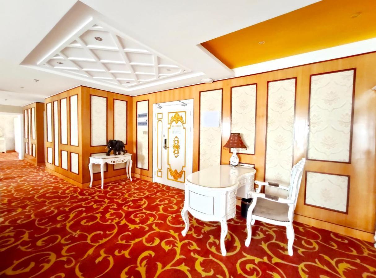 Golden Peacock Hotel Blantyre Dış mekan fotoğraf