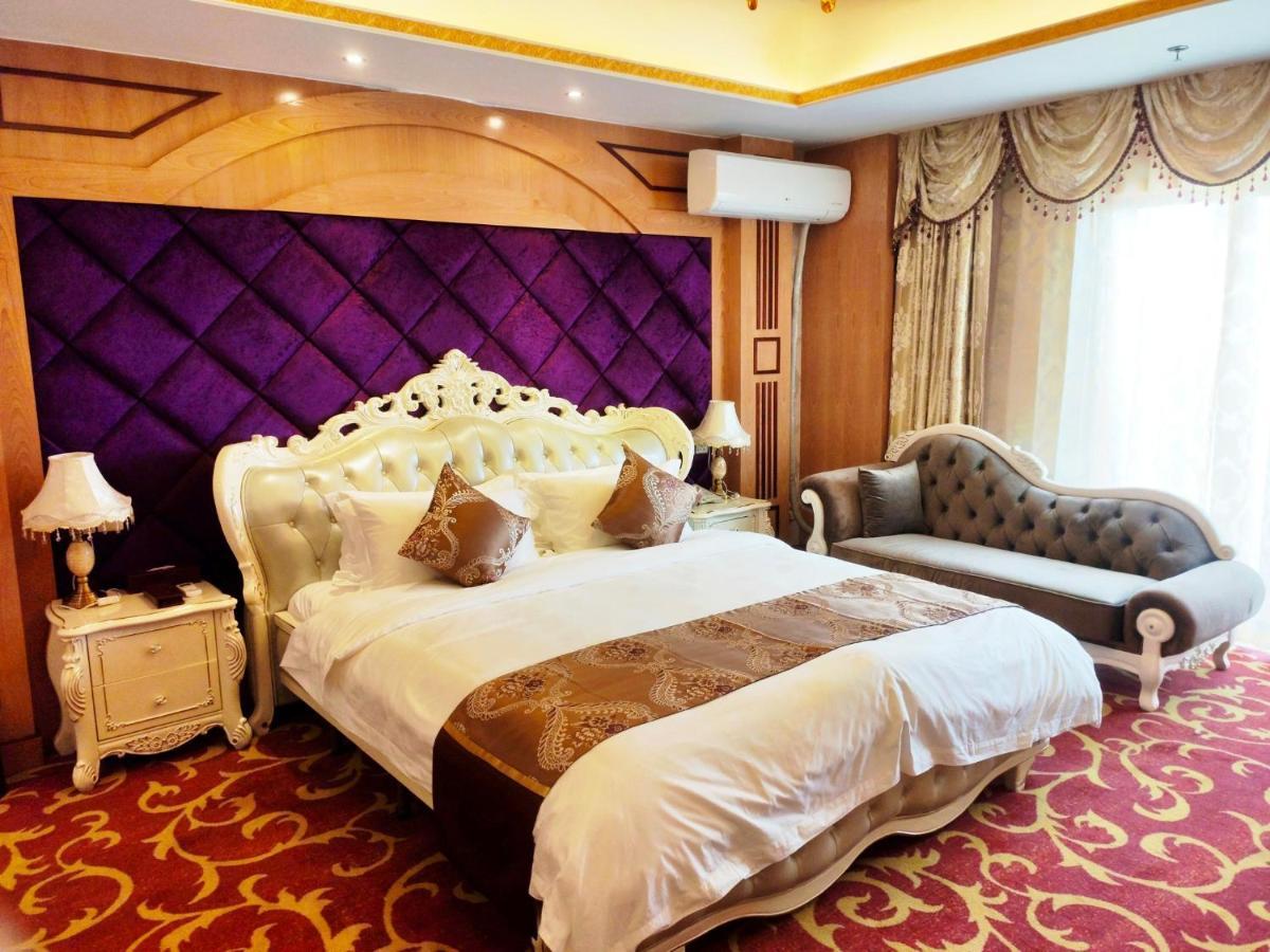 Golden Peacock Hotel Blantyre Dış mekan fotoğraf
