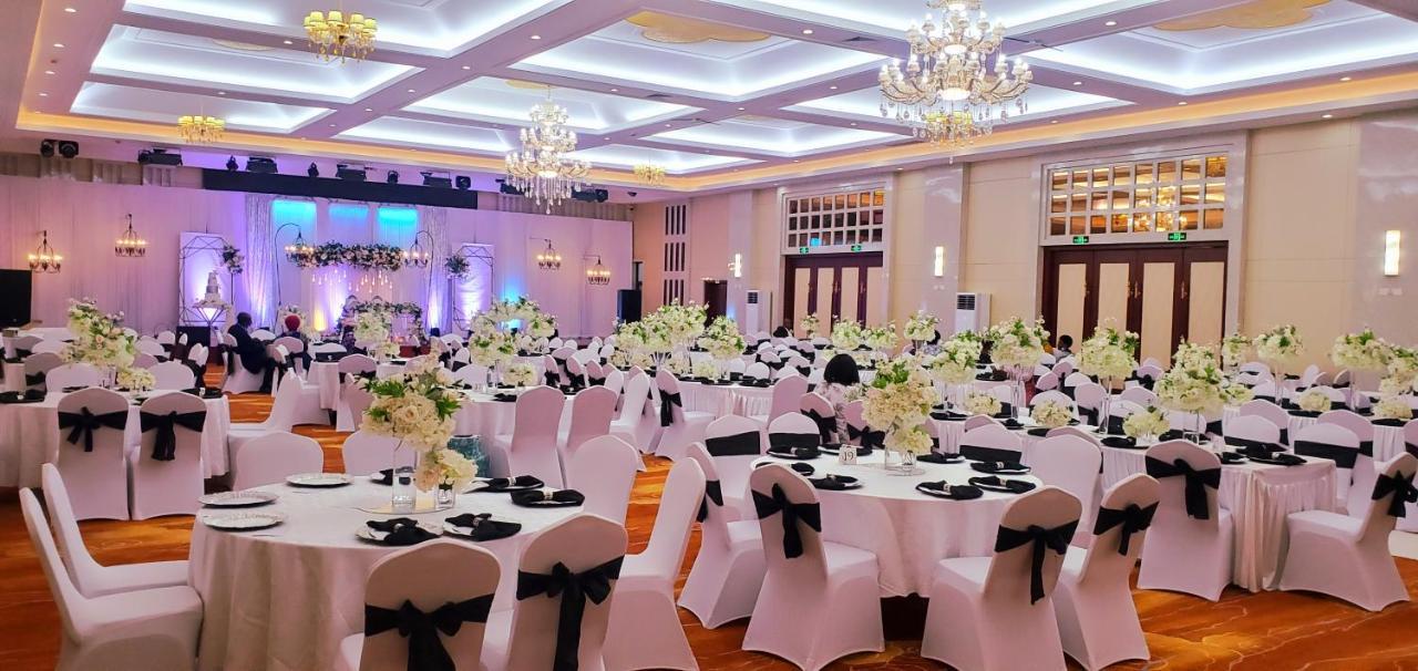 Golden Peacock Hotel Blantyre Dış mekan fotoğraf