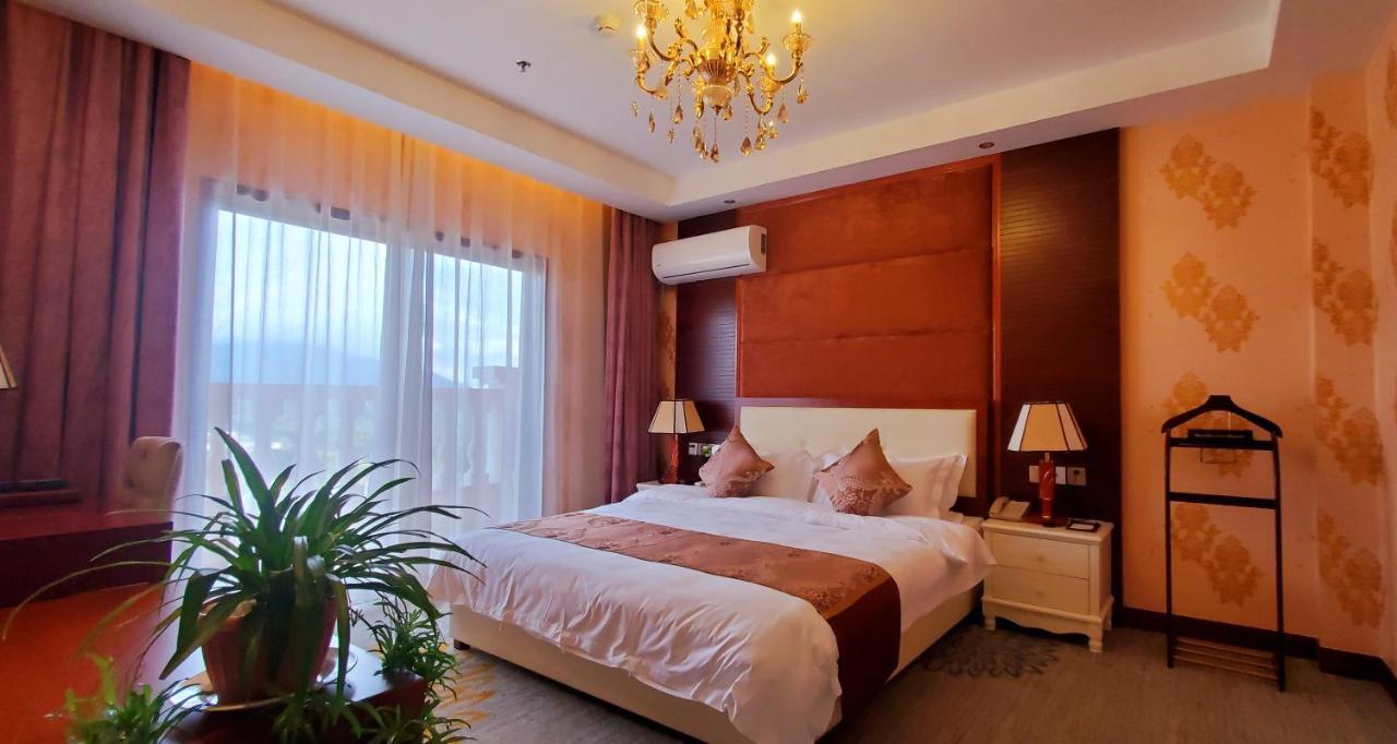Golden Peacock Hotel Blantyre Dış mekan fotoğraf