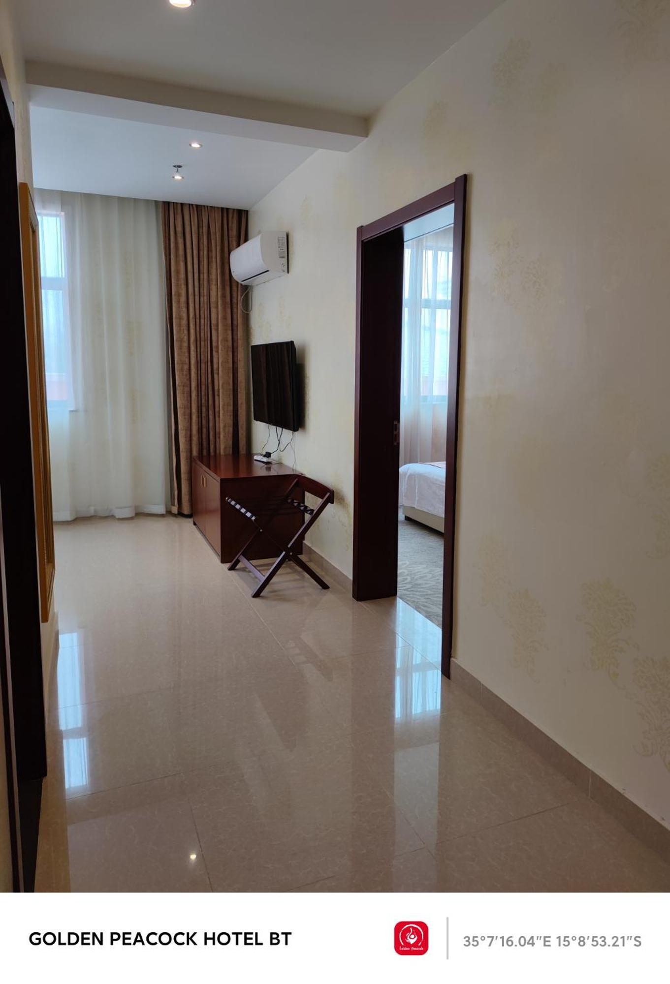 Golden Peacock Hotel Blantyre Dış mekan fotoğraf